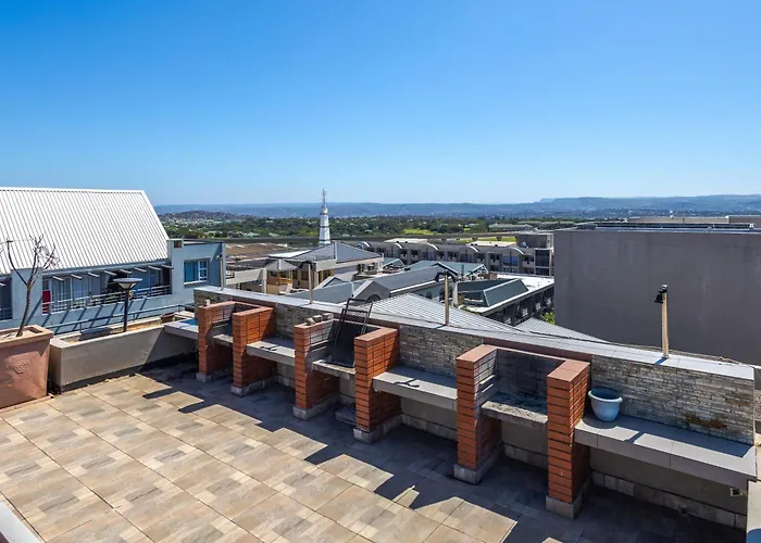 Green Diamond Umhlanga Apartment W Balcony & Rooftop Pool